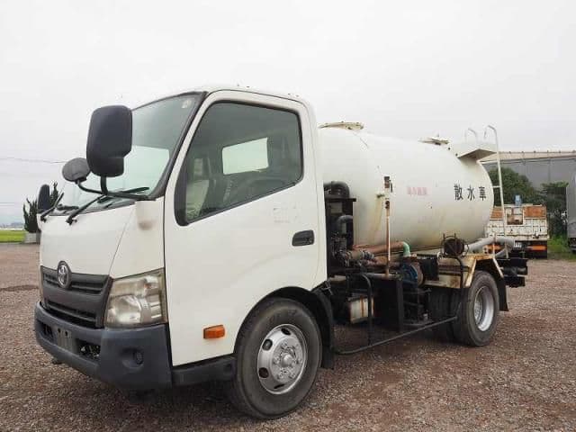 TOYOTA DYNA