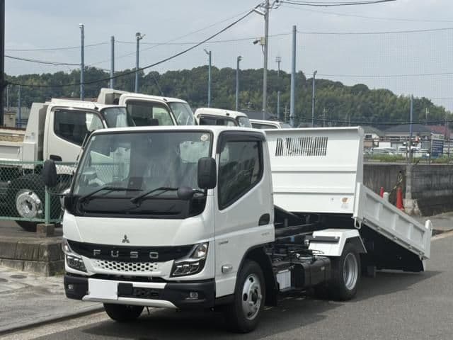 MITSUBISHI CANTER