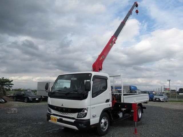 MITSUBISHI CANTER