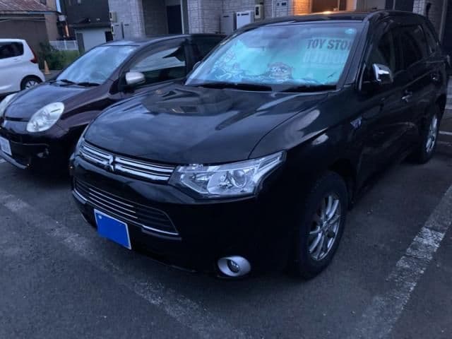 MITSUBISHI OUTLANDER PHEV