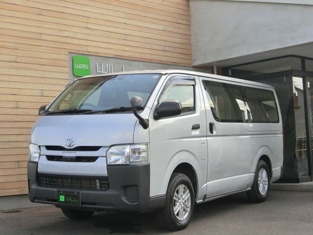 TOYOTA HIACE van 4WD