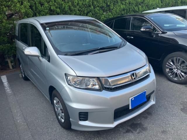 HONDA FREED Spike