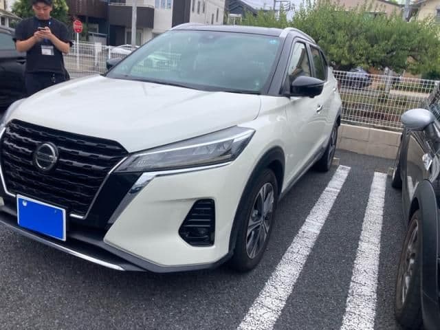 NISSAN KICKS